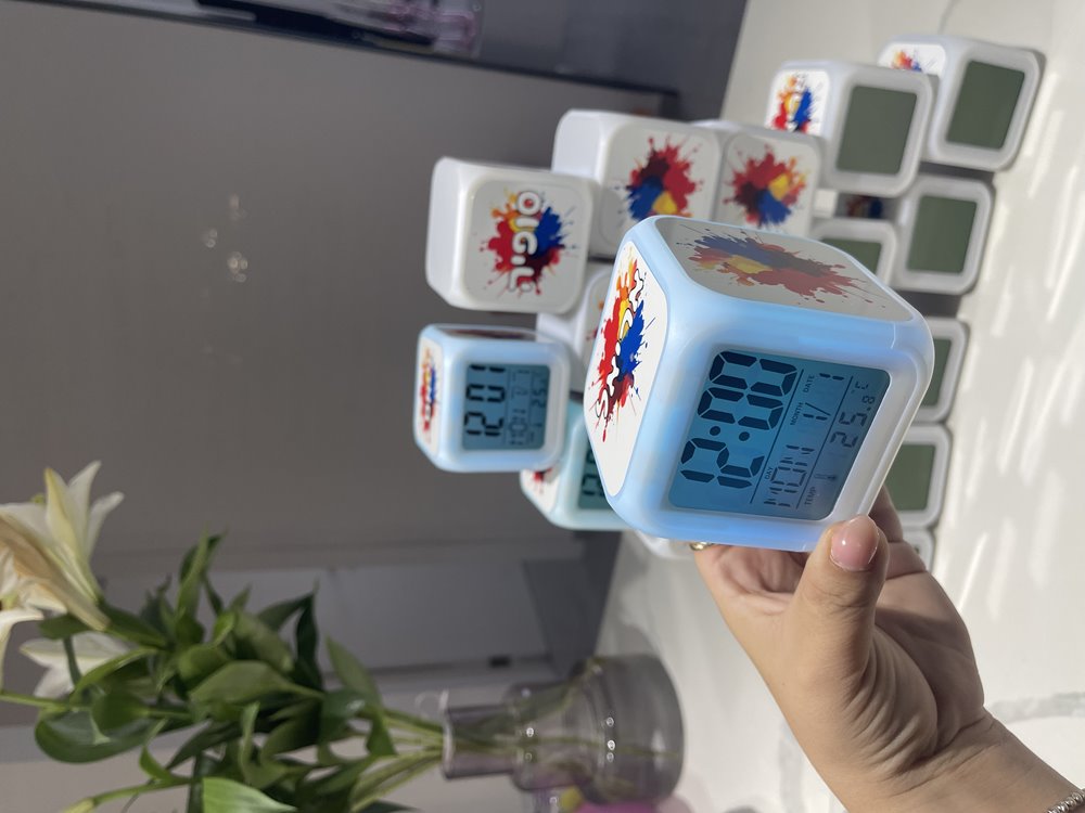 שעון אורות דיגיטאלי 